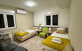 Aviator Apartments & Rooms Nikola Tesla Airport Belgrade