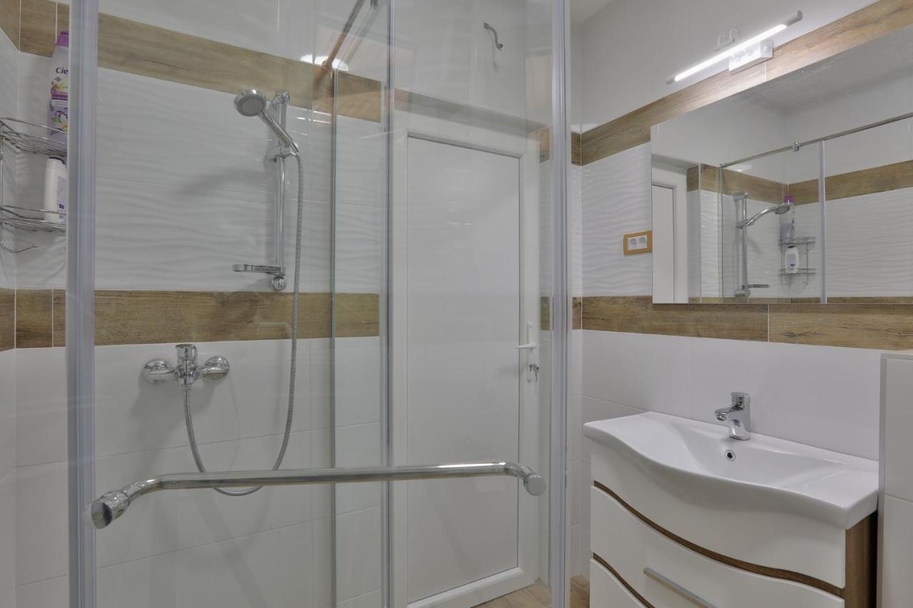 Aviator Apartments & Rooms Nikola Tesla Airport Belgrade Surčin Extérieur photo