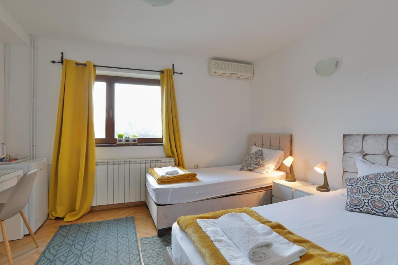 Aviator Apartments & Rooms Nikola Tesla Airport Belgrade Surčin Extérieur photo