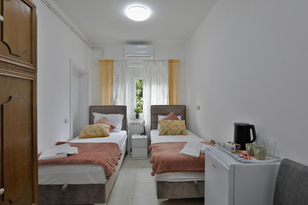 Aviator Apartments & Rooms Nikola Tesla Airport Belgrade Surčin Extérieur photo