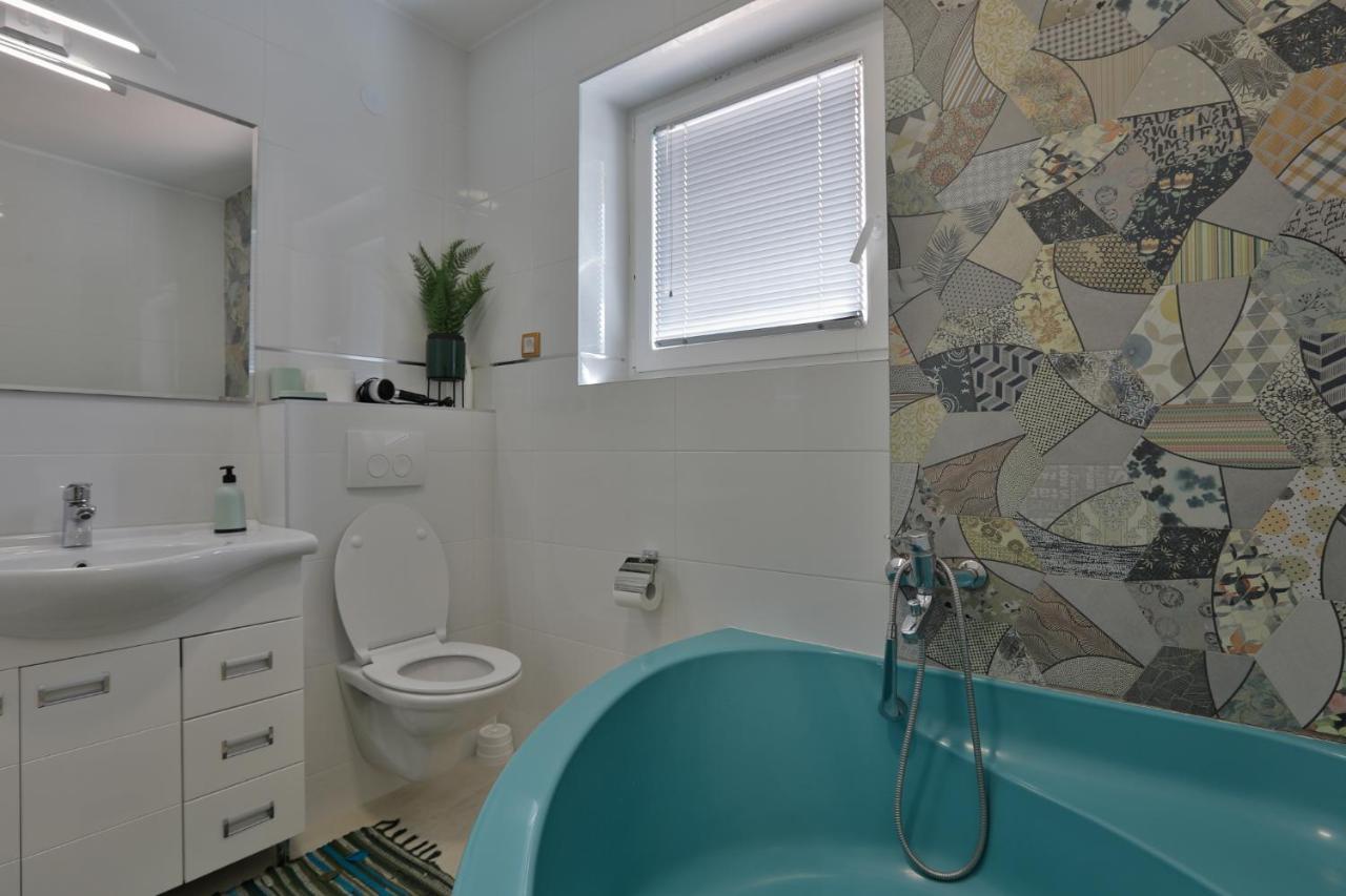 Aviator Apartments & Rooms Nikola Tesla Airport Belgrade Surčin Extérieur photo