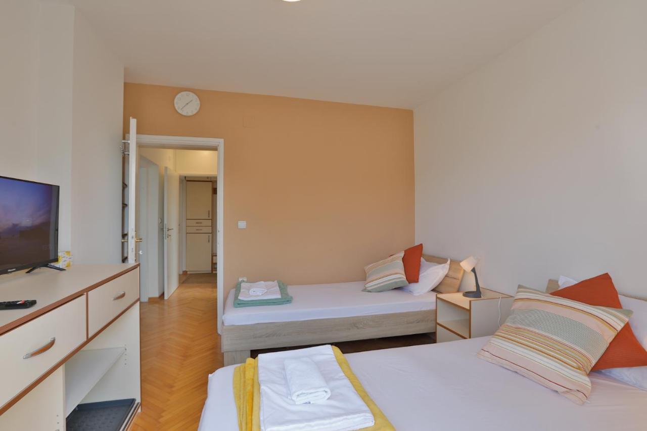 Aviator Apartments & Rooms Nikola Tesla Airport Belgrade Surčin Extérieur photo