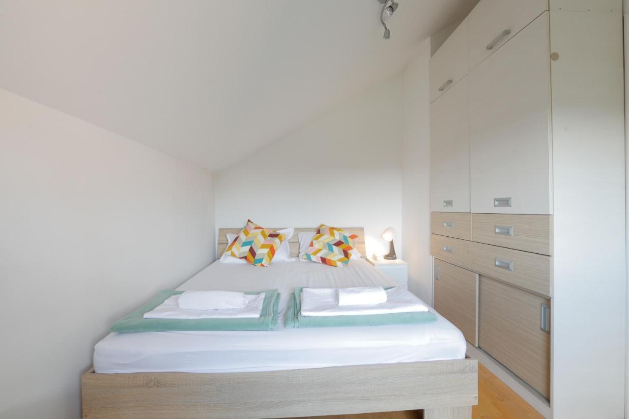 Aviator Apartments & Rooms Nikola Tesla Airport Belgrade Surčin Extérieur photo